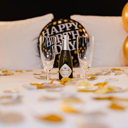 Atlas Hotel ファルケンブルフ エクステリア 写真