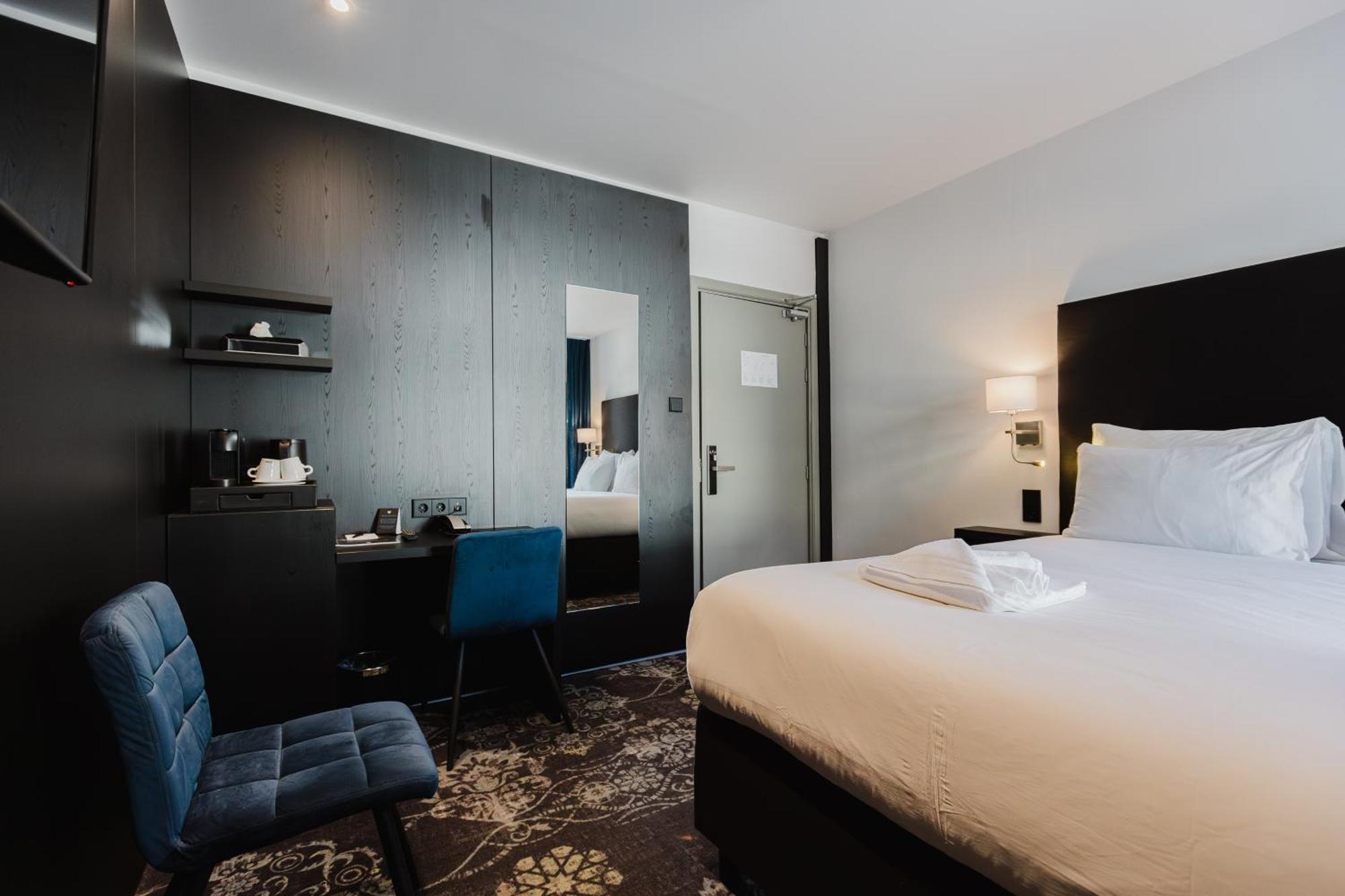 Atlas Hotel ファルケンブルフ エクステリア 写真