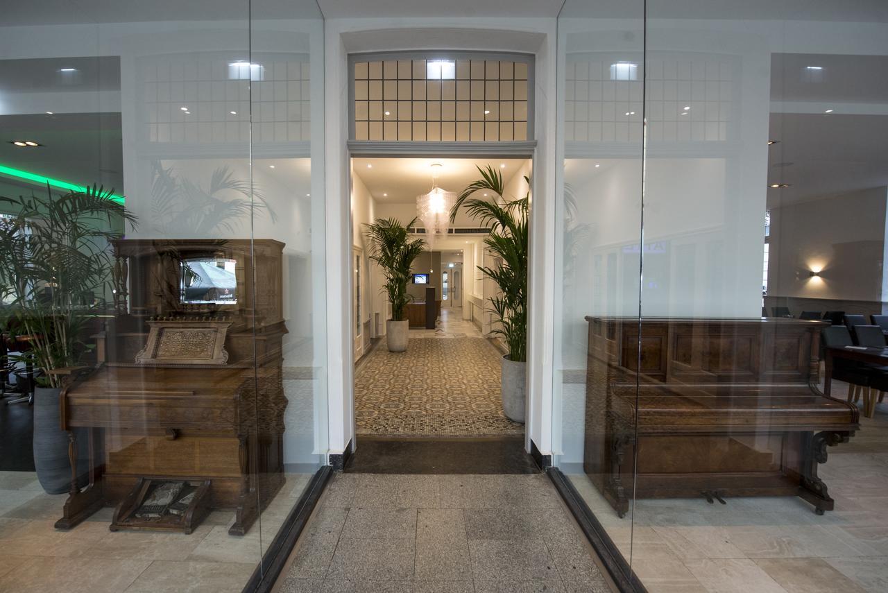 Atlas Hotel ファルケンブルフ エクステリア 写真
